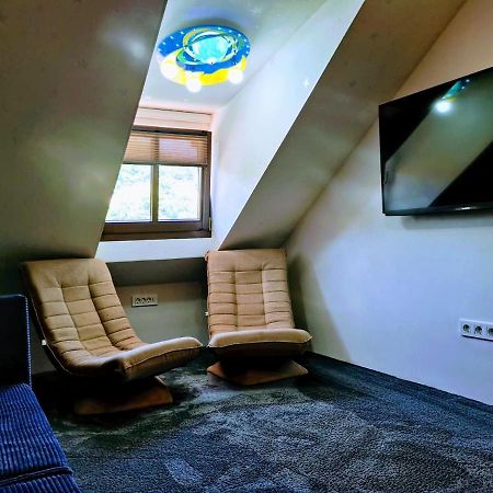 Cezari Aparthotel براشوف المظهر الخارجي الصورة