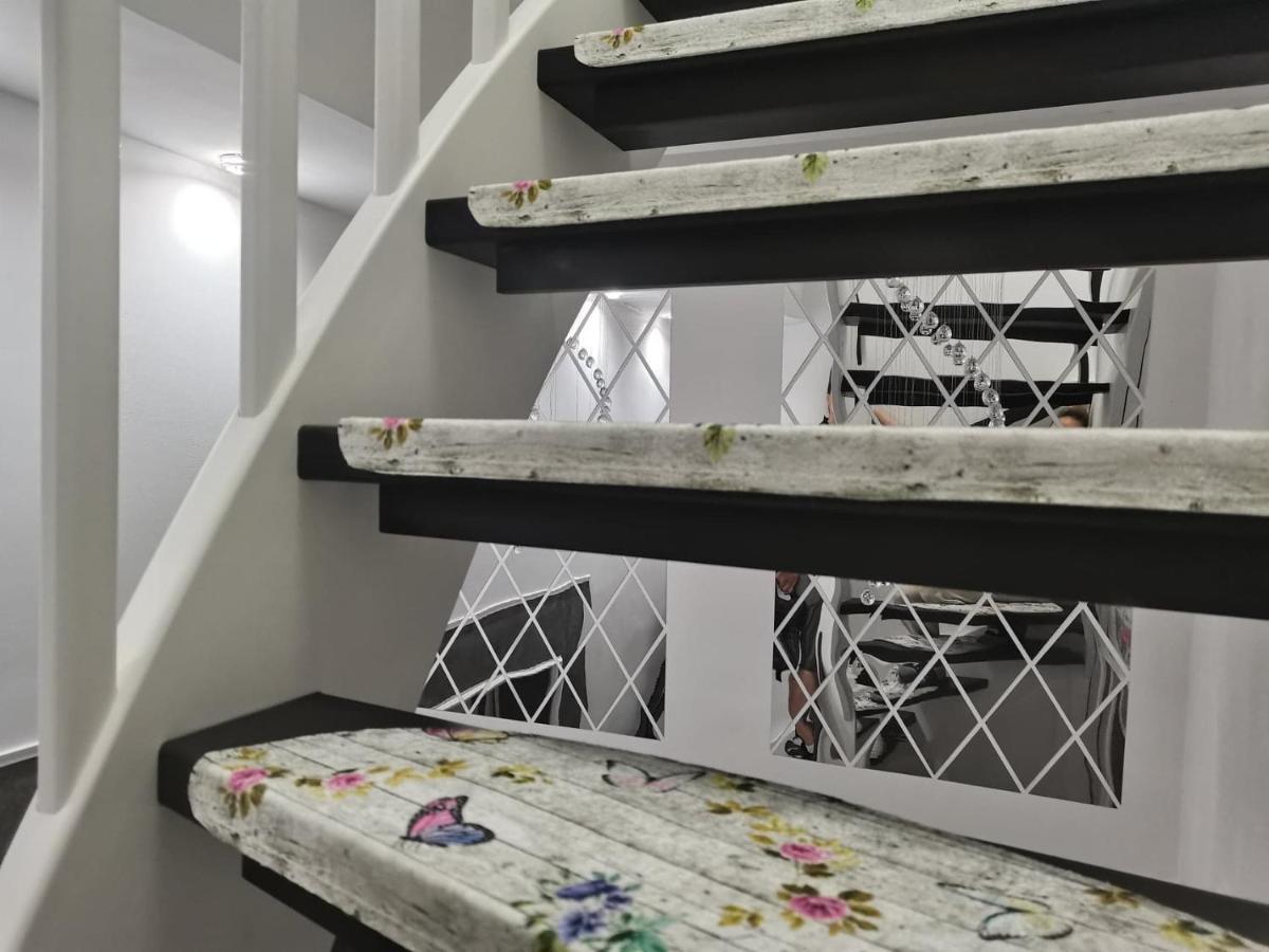 Cezari Aparthotel براشوف المظهر الخارجي الصورة